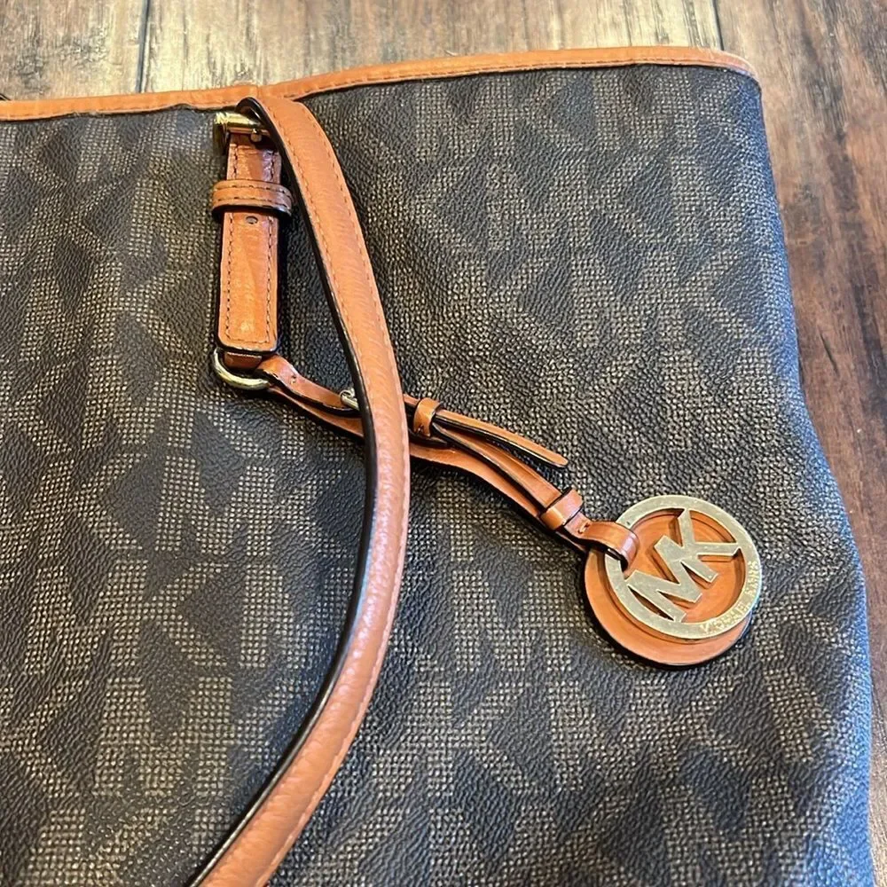 Michael Kors Signature Brown Tote Bag Shoulder Bag big in GUC